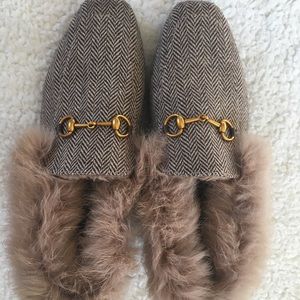 Fur trimmed shoes